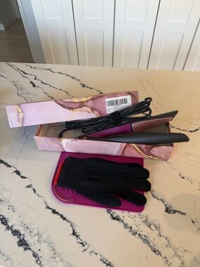LANDOT Hair Straightener or Curl/Waver with Heat-Resistant Silicon Pad and Glove